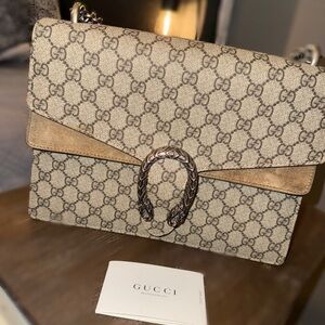 Gucci Medium GG Supreme Dionysus shoulder bag